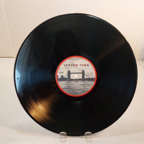 Wings ~ London Town (Vinyl LP, 1978) - Picture 2 of 4